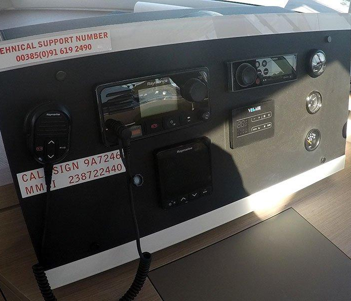 Imagine | Fountaine Pajot Astrea 42 photo 21