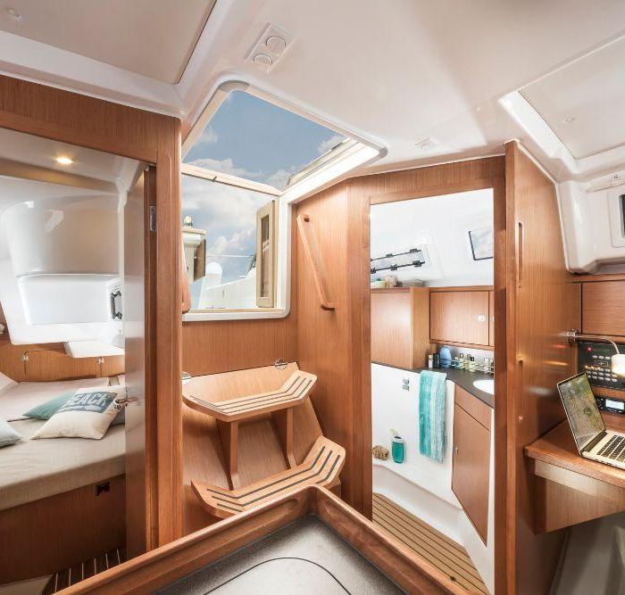 Saga | Bavaria Cruiser 34 - 2 cab. photo 14