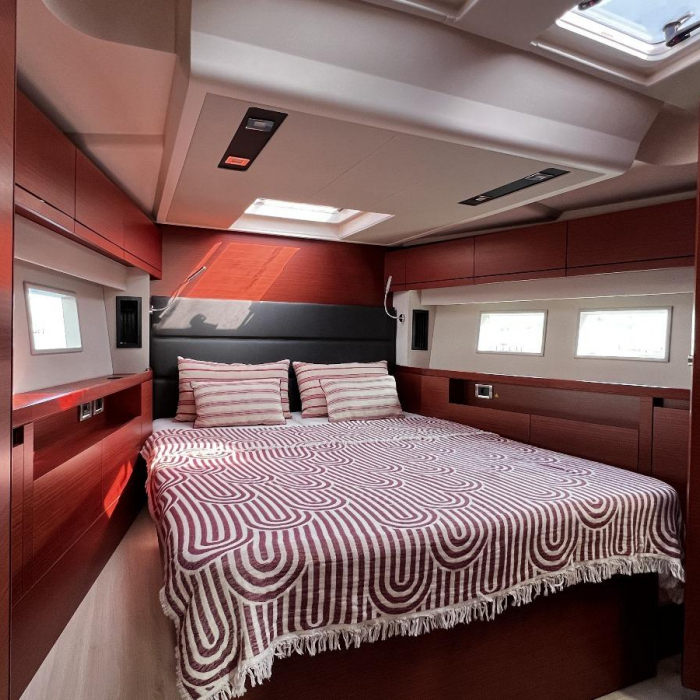 MiR | Hanse 548 photo 40