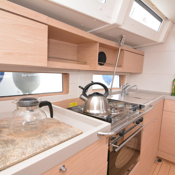 abb4-19 | Oceanis 46.1 photo 6