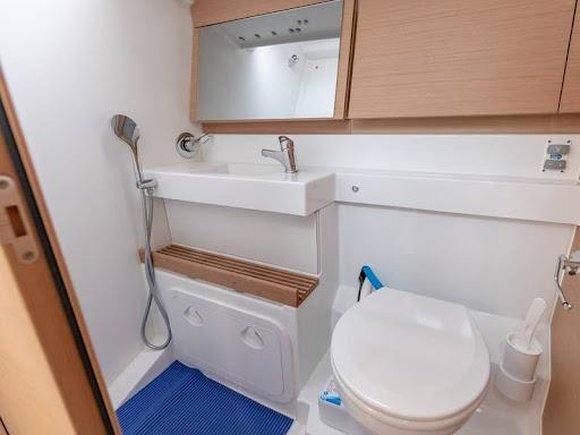 Sandy | Sun Odyssey 440 photo 8