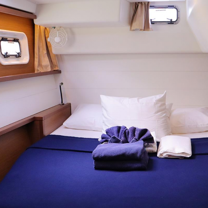 LIBERTAS DS (ex. Thor) | Lagoon 450 F photo 11