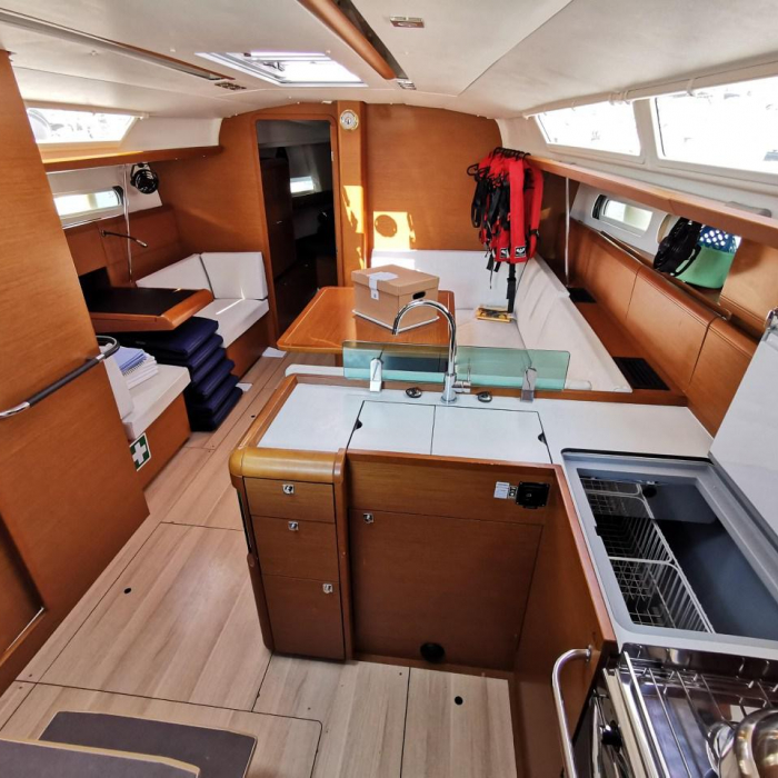 Star Gazer | Sun Odyssey 419 photo 6