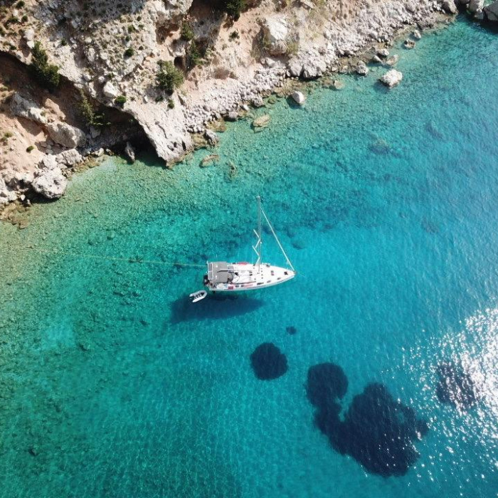 Anna smile | Sun Odyssey 490 photo 5