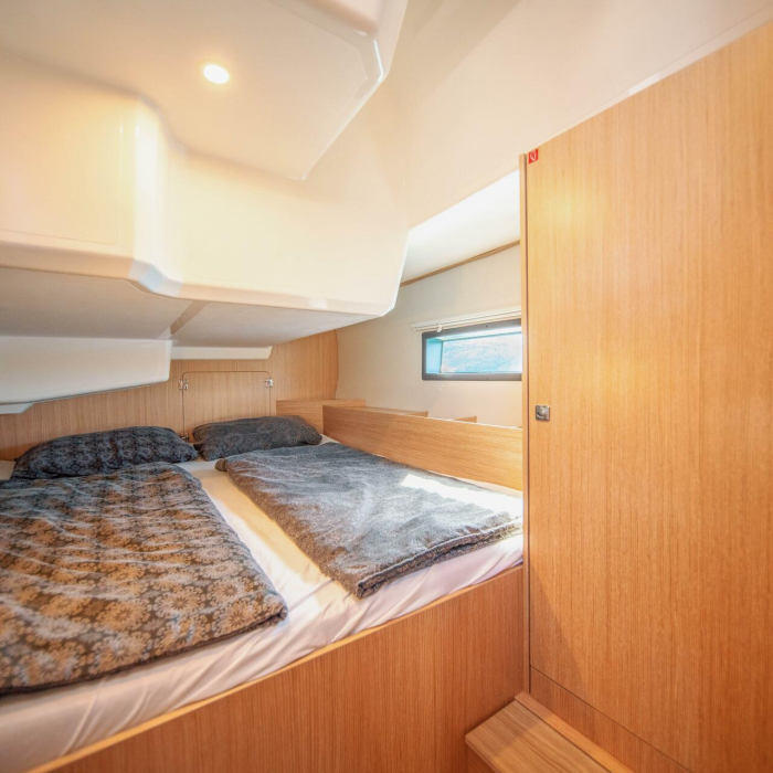 Fiona | Bavaria C42 photo 28