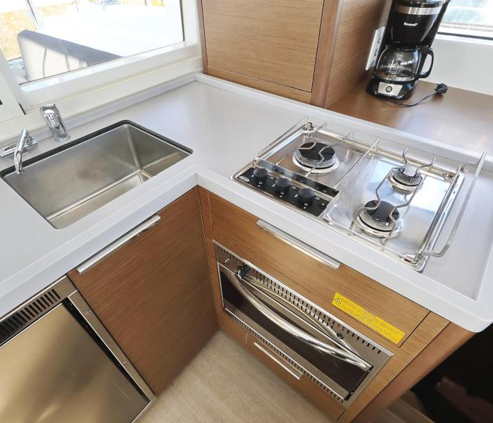 NINA II | Lagoon 40 photo 35