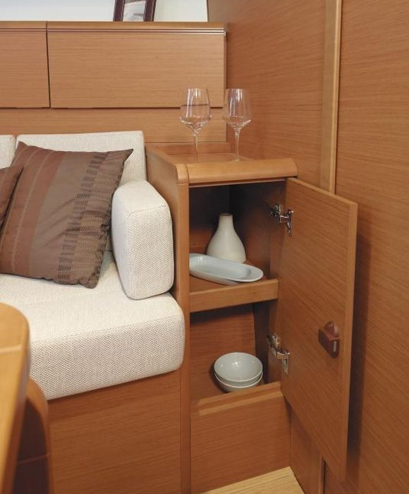 Minerva | Sun Odyssey 379 photo 9