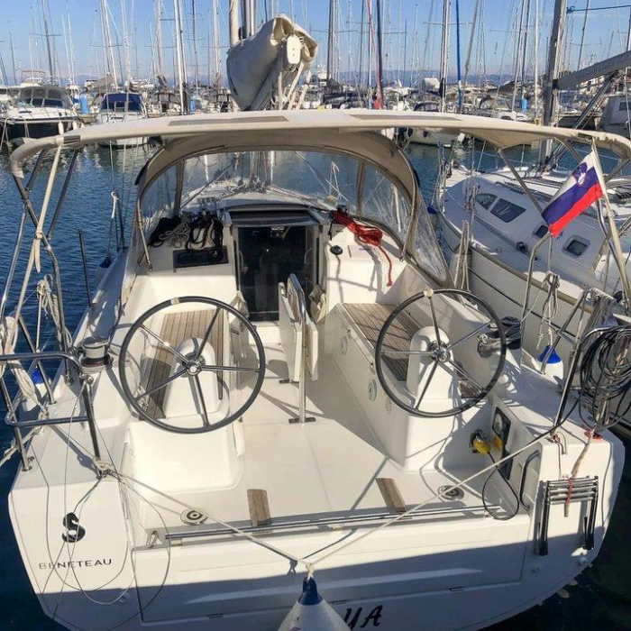 Arya | Oceanis 30.1 photo 5