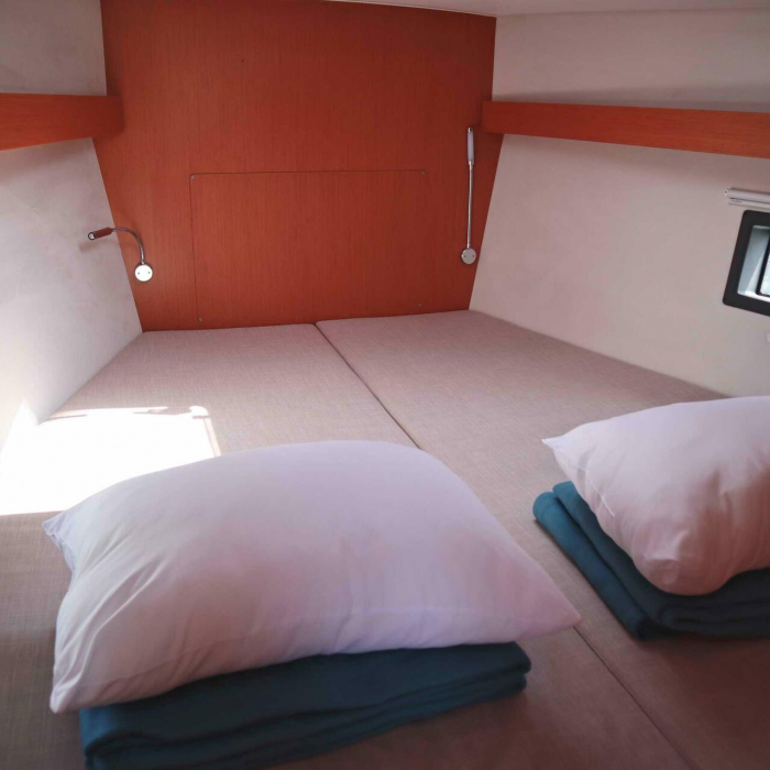 Prestige | Bavaria C42 photo 27