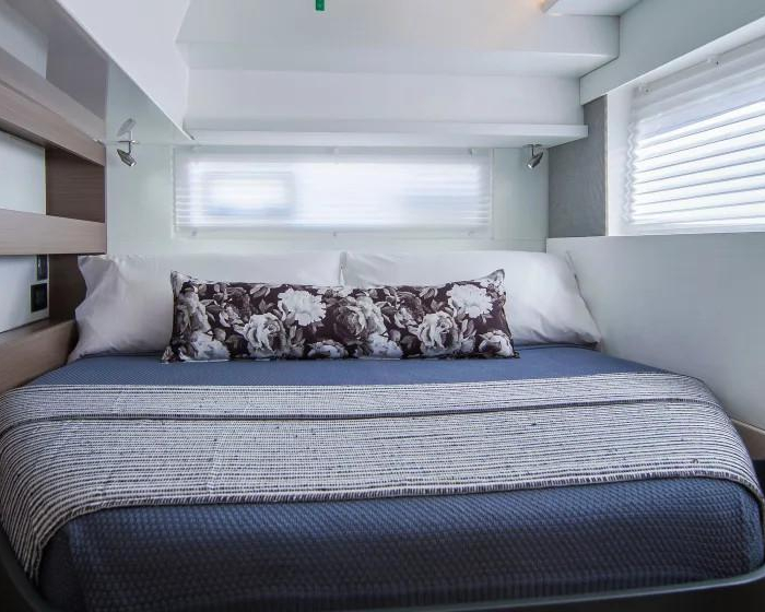  | Moorings 4200/3/3 photo 11