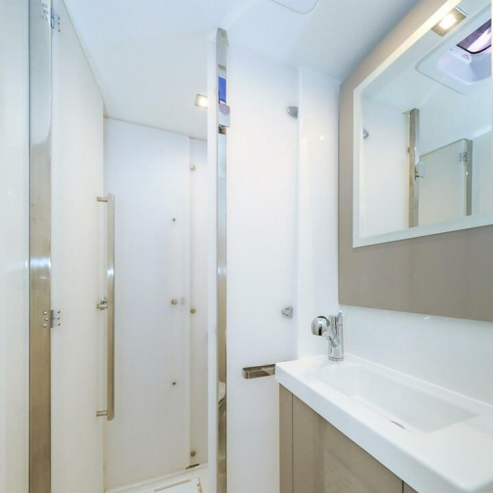 Macho | Fountaine Pajot Astrea 42 Quatuor photo 10