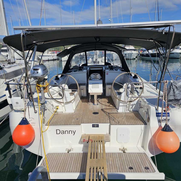Danny | Bavaria C38 photo 1