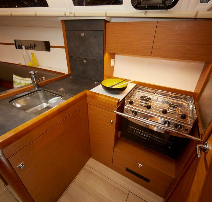 Adria Moon | Sun Odyssey 349 photo 9