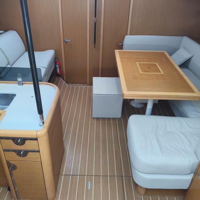 Keep Calm | Jeanneau 53 photo 8