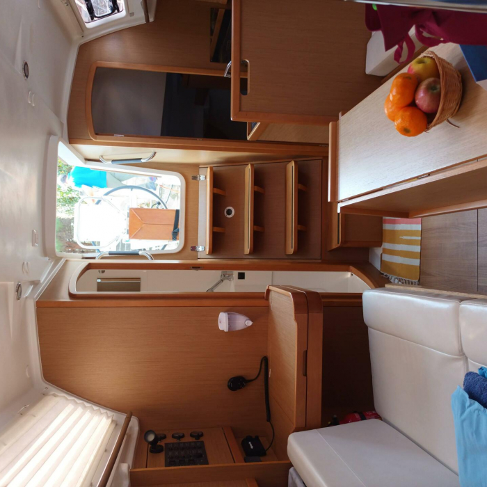 Pupatella | Sun Odyssey 319 photo 7