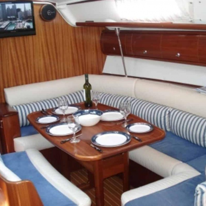 Noelle | Bavaria 38 photo 6