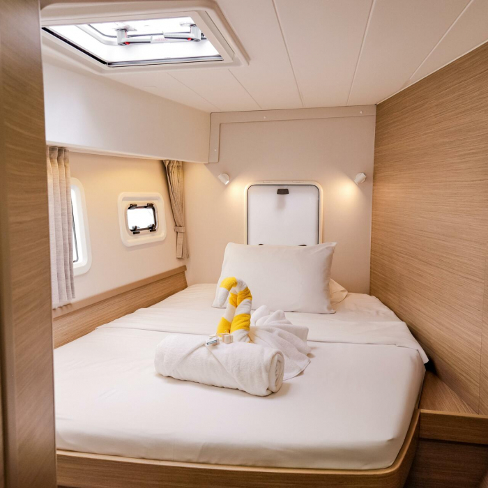 Golden Bride | Lagoon 42 photo 20