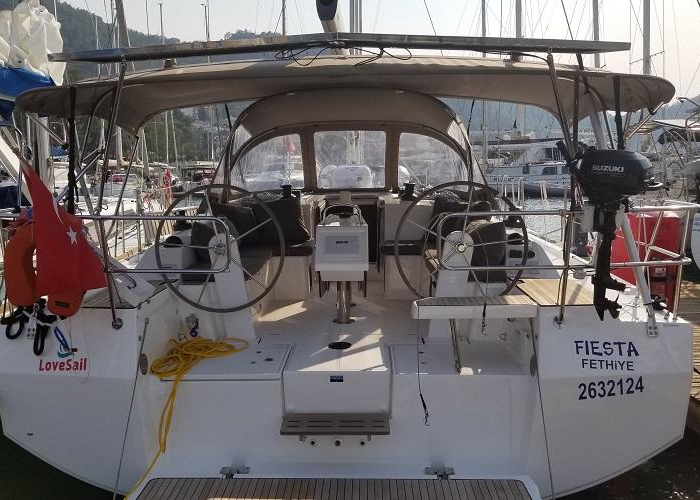 Fiesta | Bavaria C42 photo 21