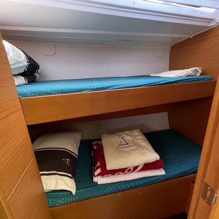 Sweet | Dufour 430 GL photo 15