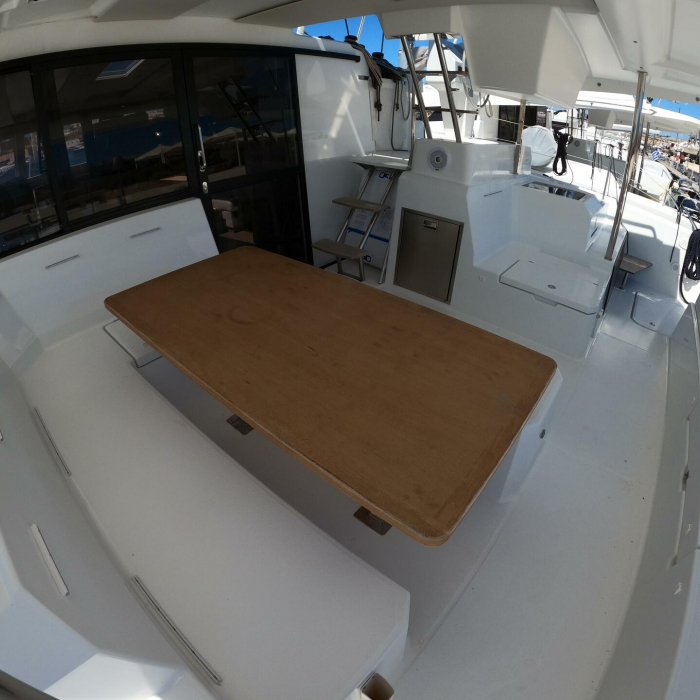 Astrea | Fountaine Pajot Astrea 42 photo 39