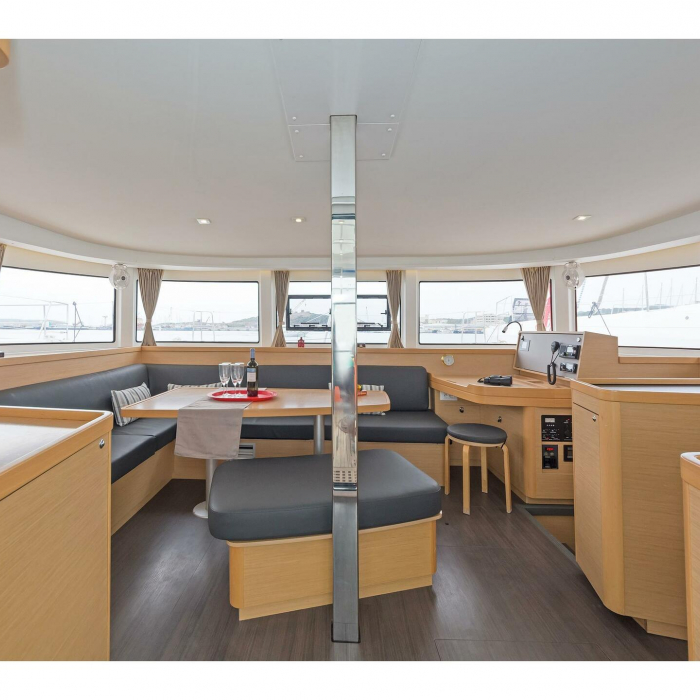 Breeze | Lagoon 42 A/C & GEN & WM photo 16