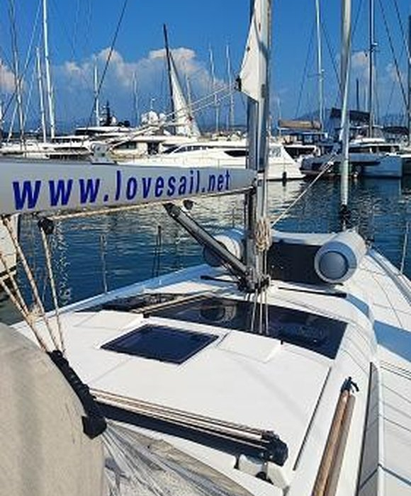 La Luz | Dufour 390 photo 9