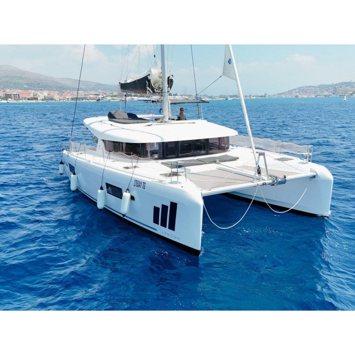 Nera | Lagoon 42 photo 2