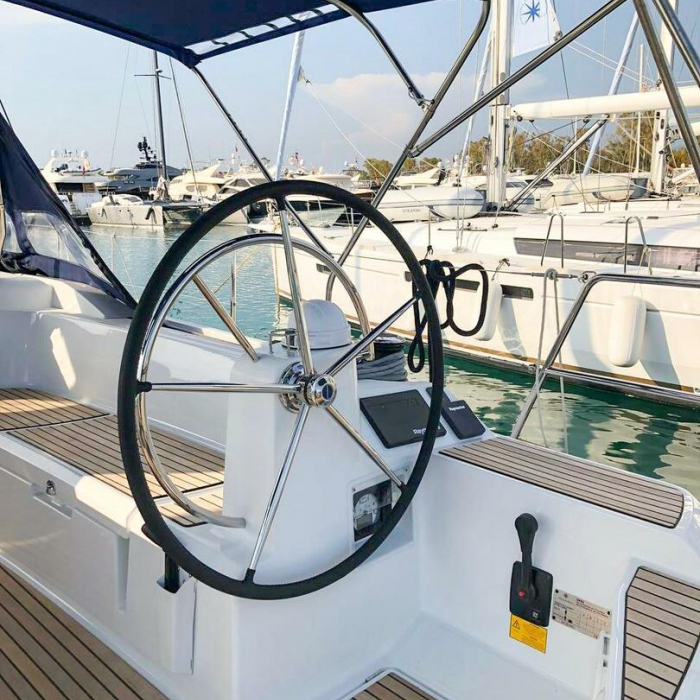 Misty | Sun Odyssey 519 photo 19