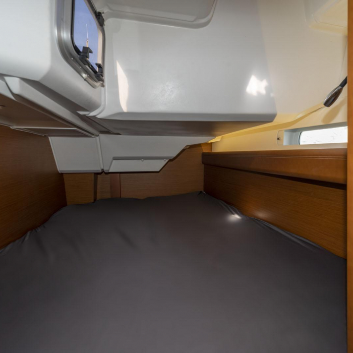 BarElli | Sun Odyssey 389 photo 10