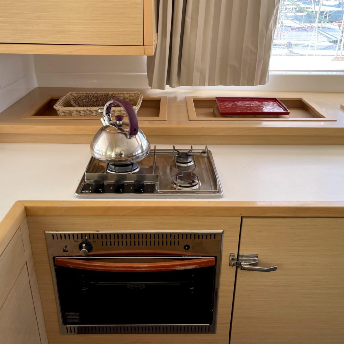 Altair | Lagoon 450 F photo 12