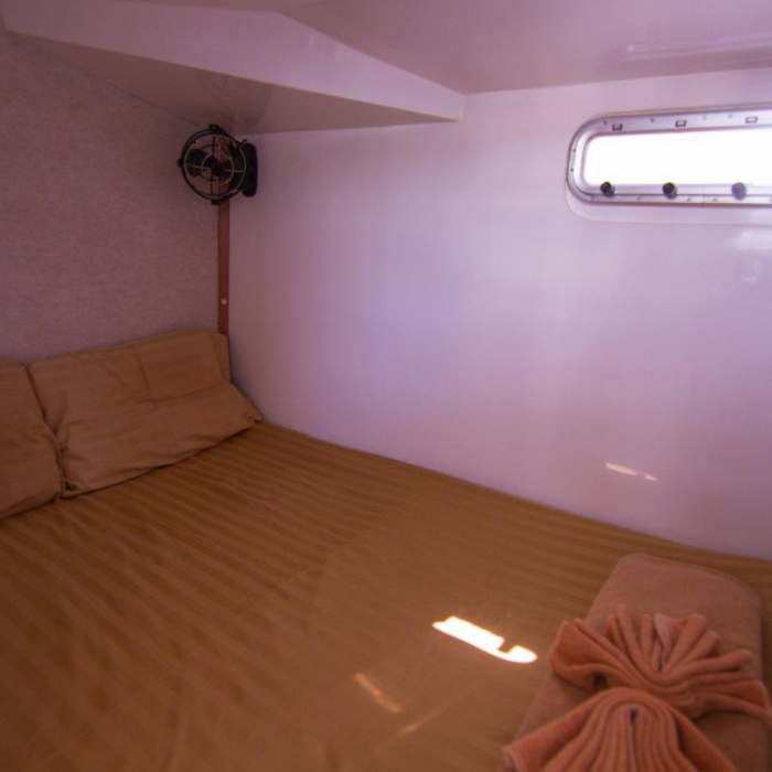 Vesna | Island Spirit 410 photo 9