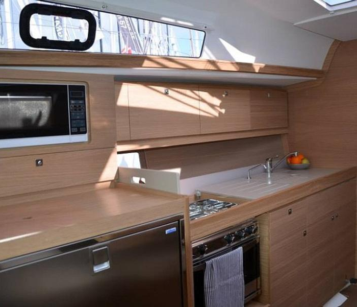 Calypso | Dufour 382 GL photo 7