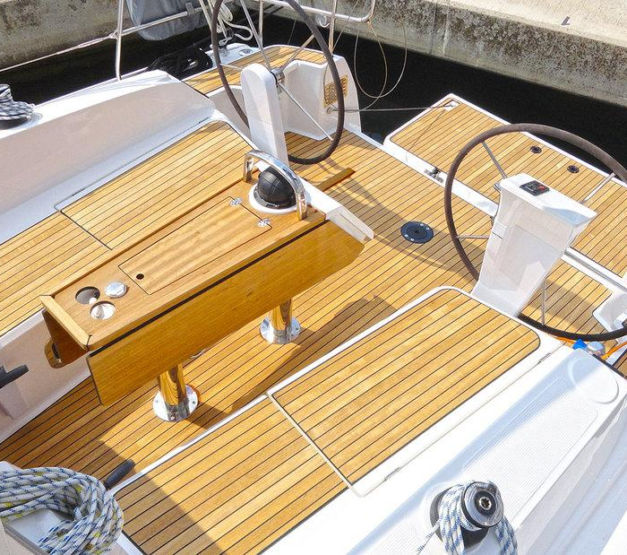 Lirica | Bavaria Cruiser 37 photo 7