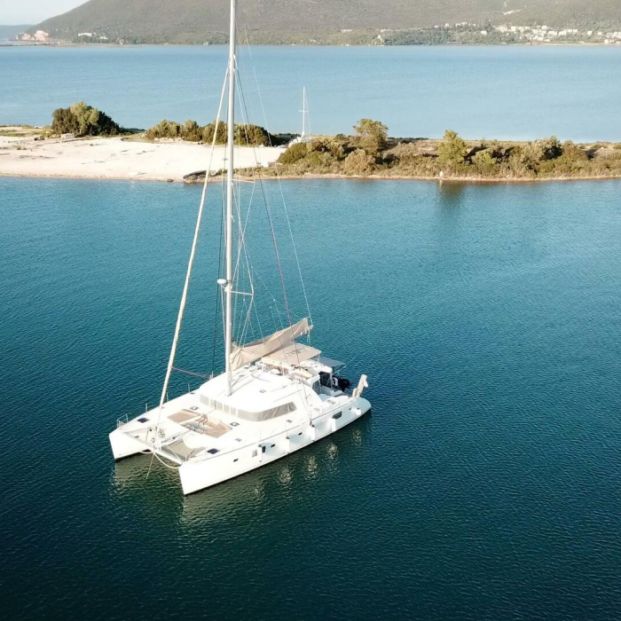 Infinity | Lagoon 500 photo 10