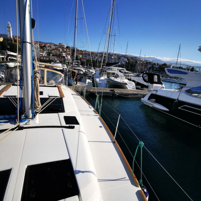 Mega | Dufour 460 photo 5