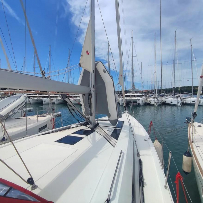 Ariel | Oceanis 46.1 photo 9