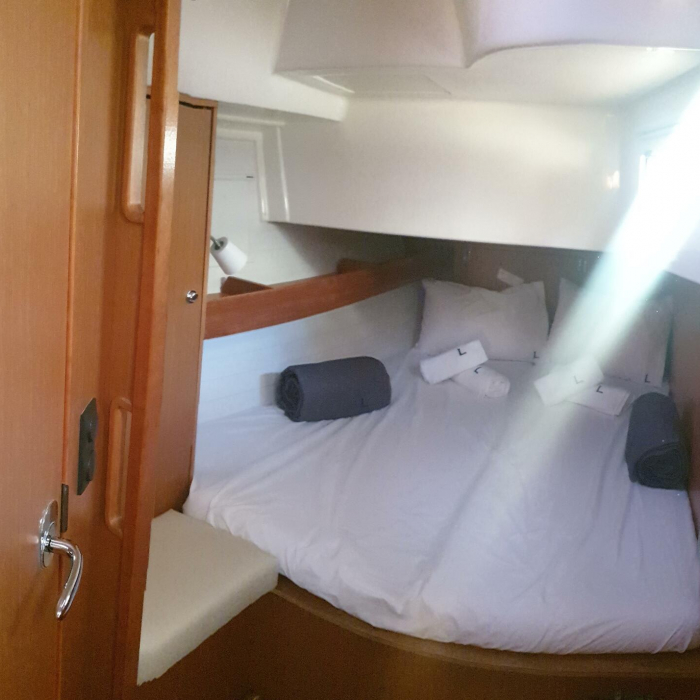 Laura | Bavaria Cruiser 45 photo 8