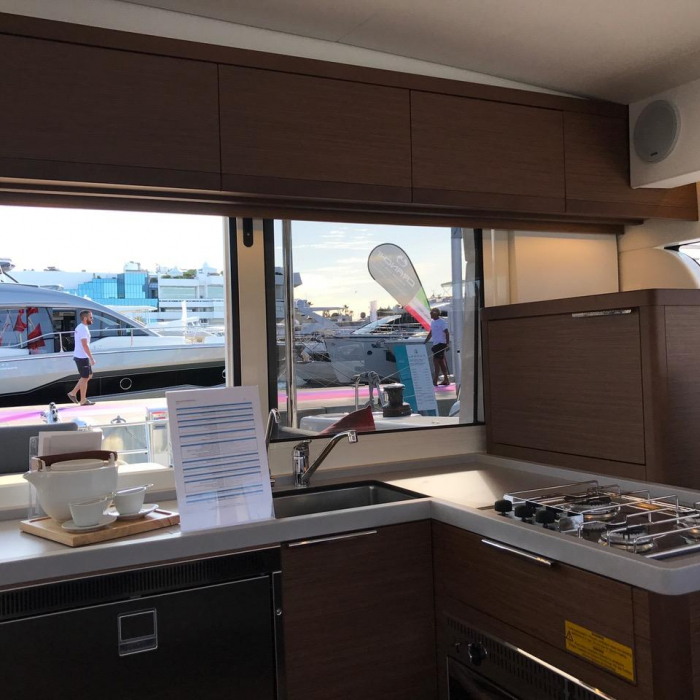 Saudade | Lagoon 40 photo 8