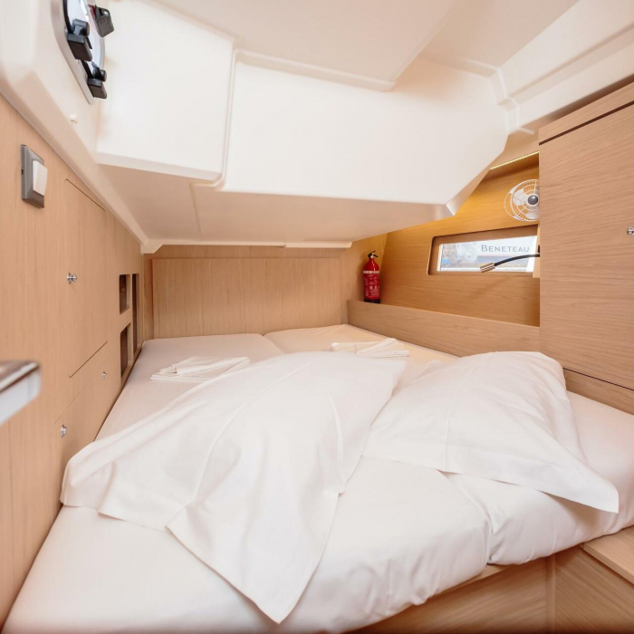 Nefele - Standard line | Oceanis 46.1 photo 8