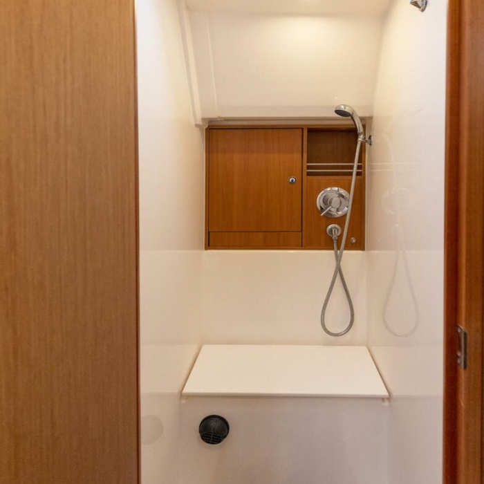 Aladar - Solar Panel | Bavaria Cruiser 50 photo 18