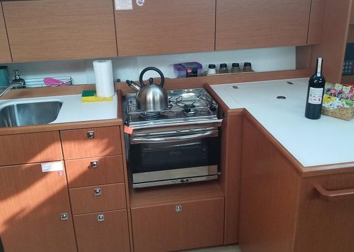 Fiesta | Bavaria C42 photo 9