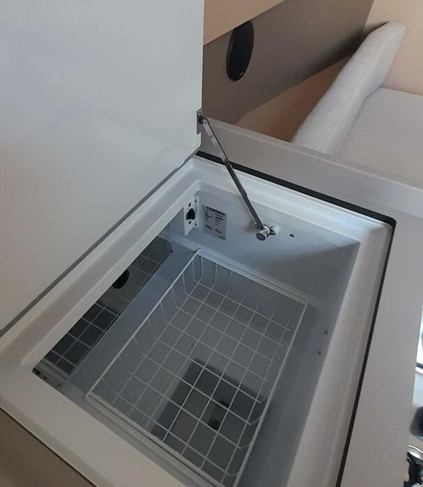 Triton | Oceanis 38.1 photo 13