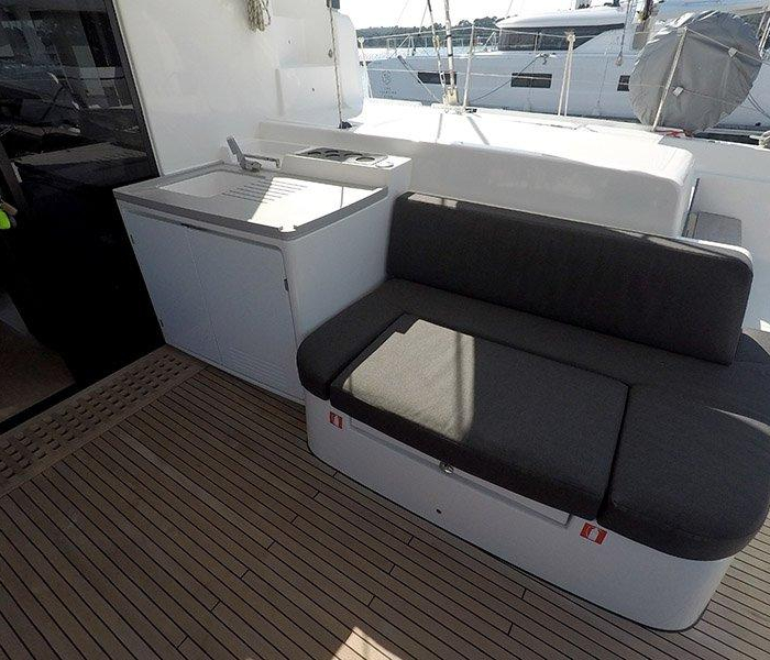 Zuzo I | Lagoon 50 photo 21