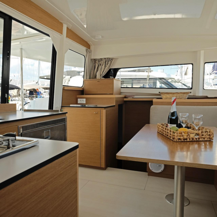 Bronze Kiss | Excess 11 photo 9