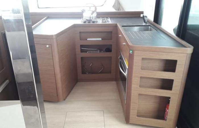 Utopia | Lagoon 42 photo 6