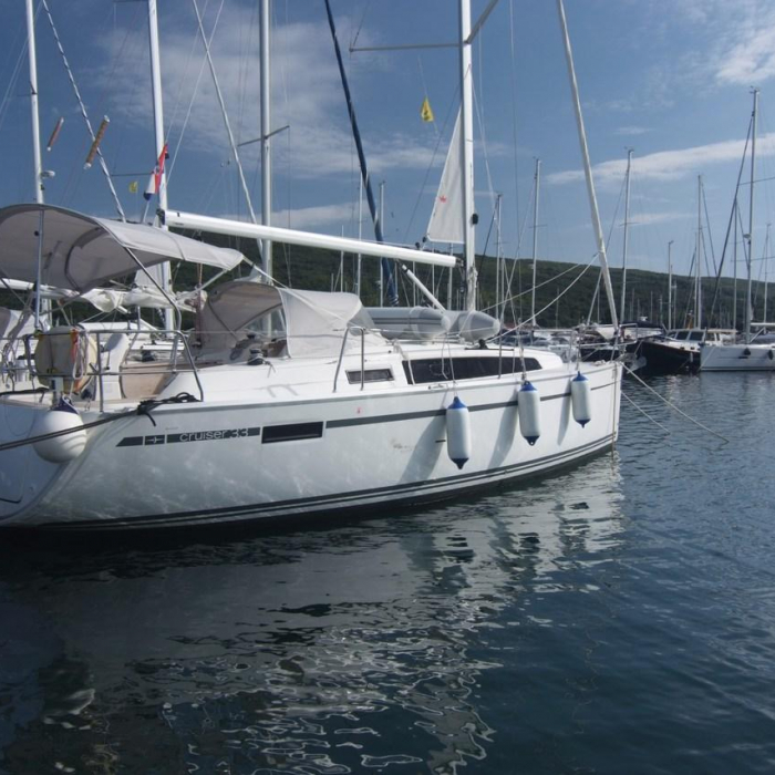 Burin | Bavaria Cruiser 33 photo 2