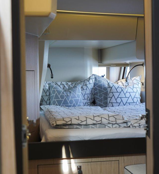 Onyx | Oceanis Yacht 62 photo 16