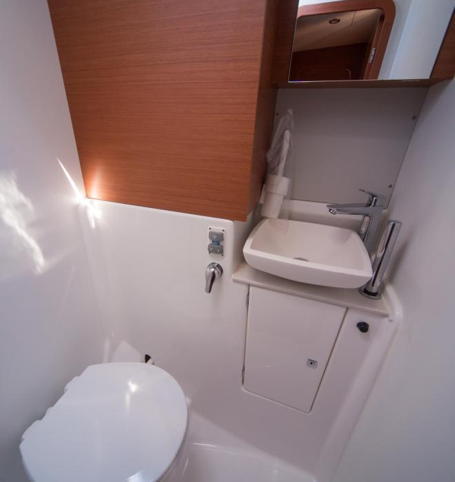 Houat | Dufour 520 GL photo 5