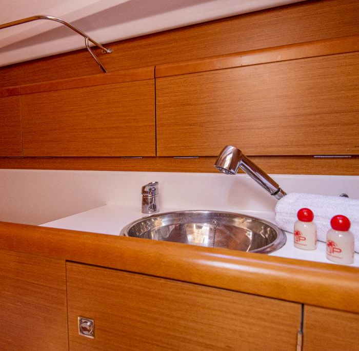 Ribellina | Sun Odyssey 33i photo 7