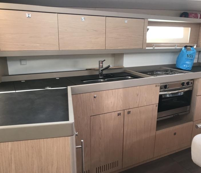 Alphard | Oceanis 45 photo 14